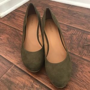 Nine West Closed-toe Wedges